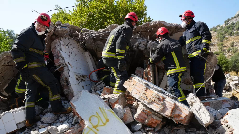 Antalya’da 5,8 Büyüklüğünde senaryo depremiyle tatbikat gerçekleştirildi