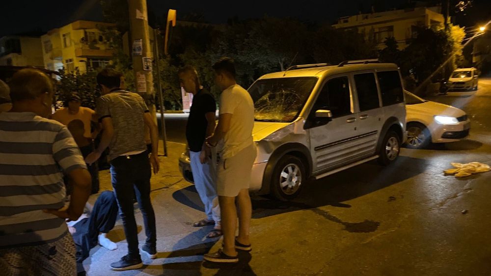 Antalya'da trafik kazası kurye yaralandı
