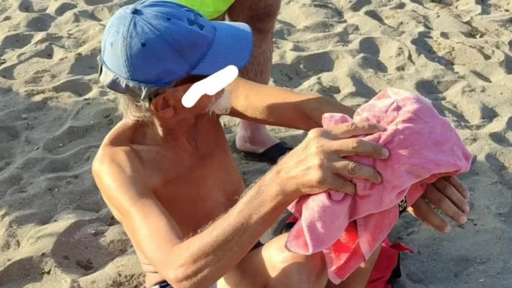 Antalya Serik Boğazkent Sahili'nde yaşlı hırsız Götüremeden yakalandı 