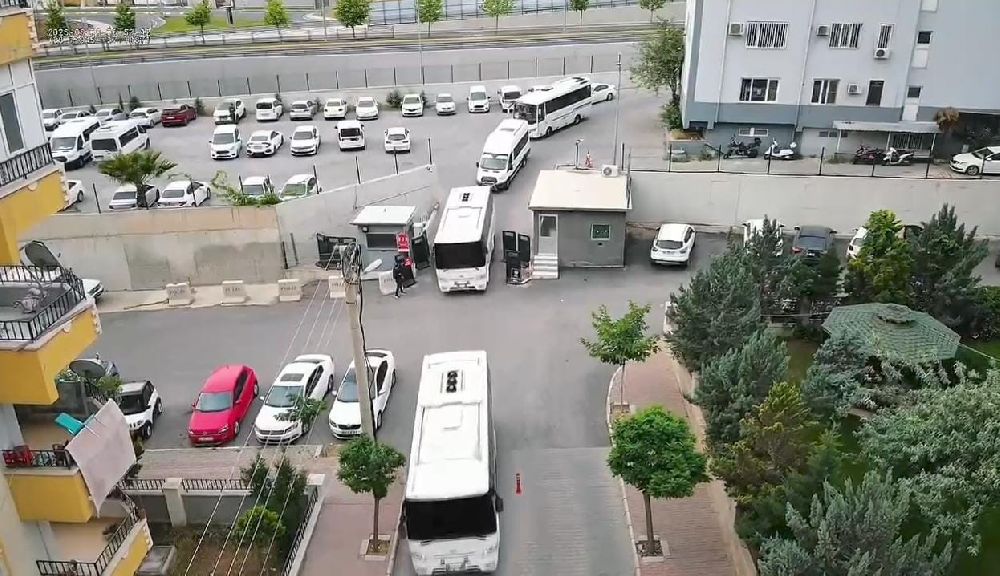 Antalya ve 10 ilde 21 kişiyi dolandıran zanlılara Şanlıurfa’da suçüstü