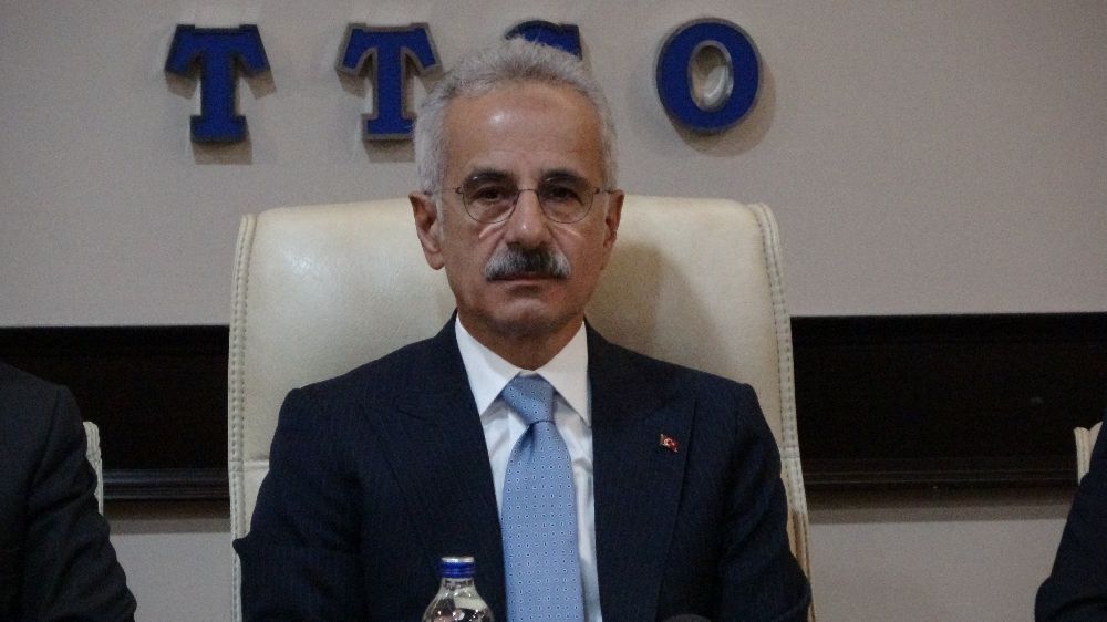 Bakan Abdulkadir Uraloğlu: "Türkiye’de denize yapılan 3. havalimanını Trabzon için tasarladık"