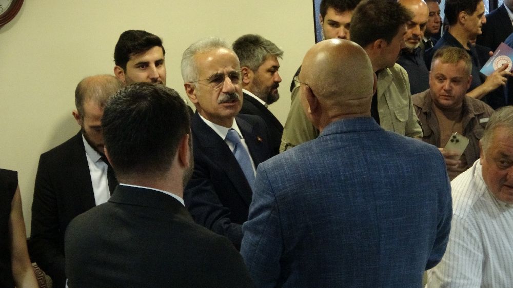 Bakan Abdulkadir Uraloğlu: "Türkiye’de denize yapılan 3. havalimanını Trabzon için tasarladık"