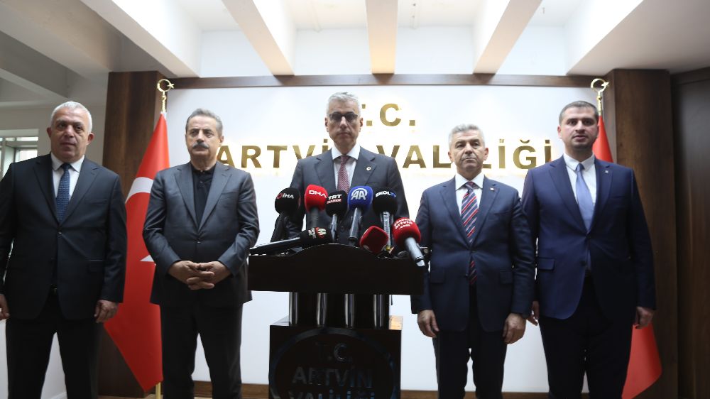 Bakan Memişoğlu'ndan Artvin’e 400 yataklı hastane müjdesi