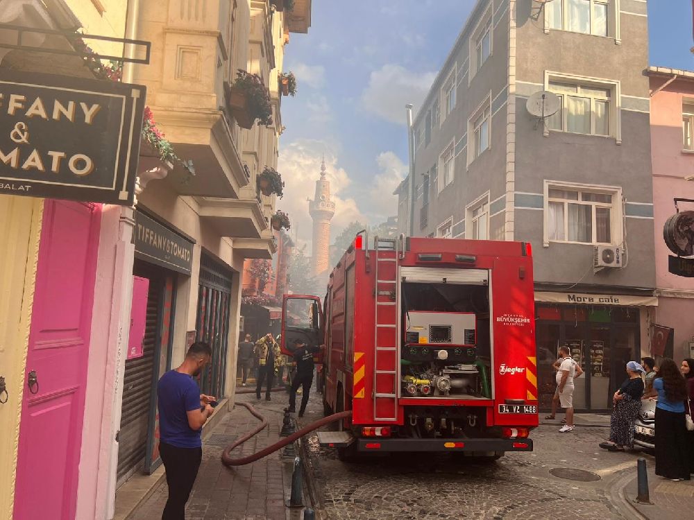 Balat'ta hamamda yangın paniği