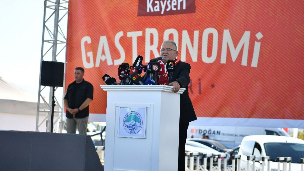 Başkan Büyükkılıç’tan gastronomi şehri Kayseri’yi tercih edecek öğrencilere burs ve istihdam müjdesi