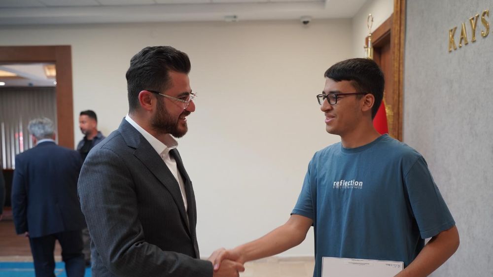 Başkan Okandan, YKS Sayısal Türkiye 3.’sü ile buluştu