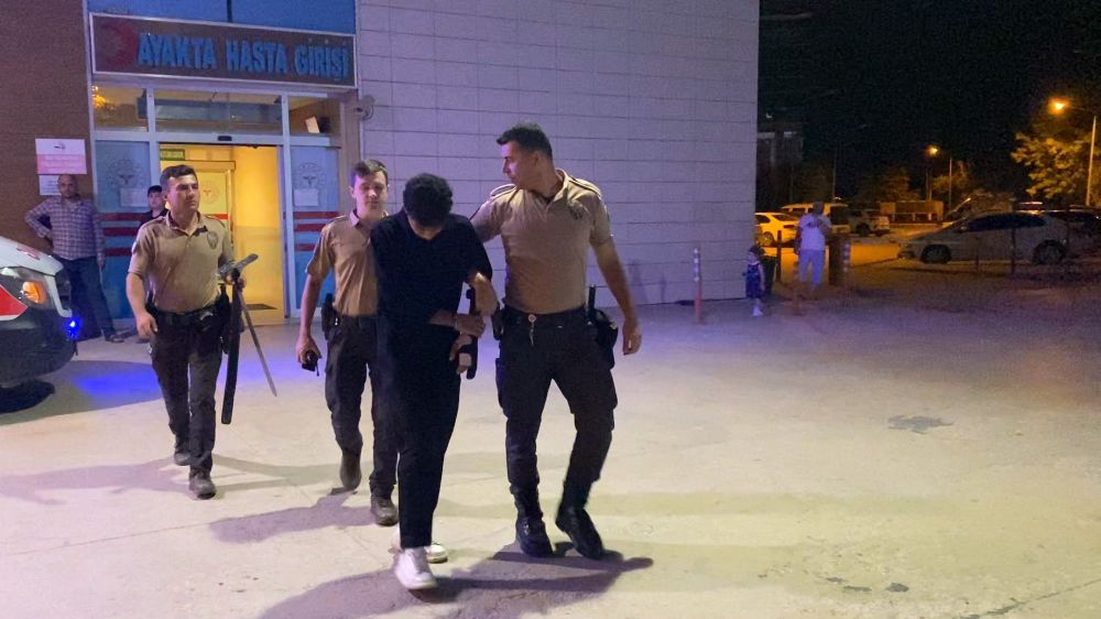 Belindeki kemerden 60 santimlik döner bıçağı çıktı