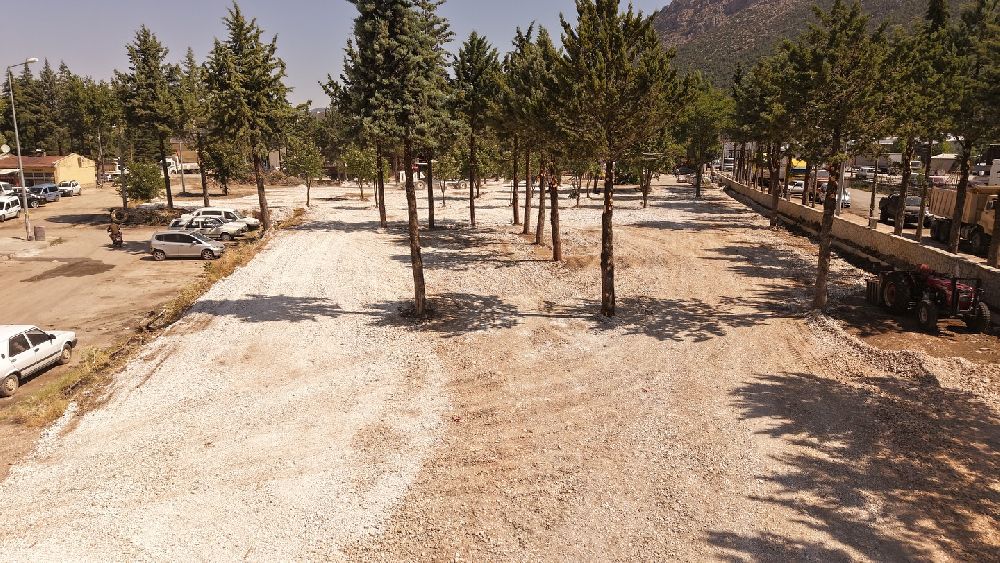 Bucak Belediyesi çalışmayı başlattı Bucak Sanayi Sitesi’ne yeni otopark geliyor