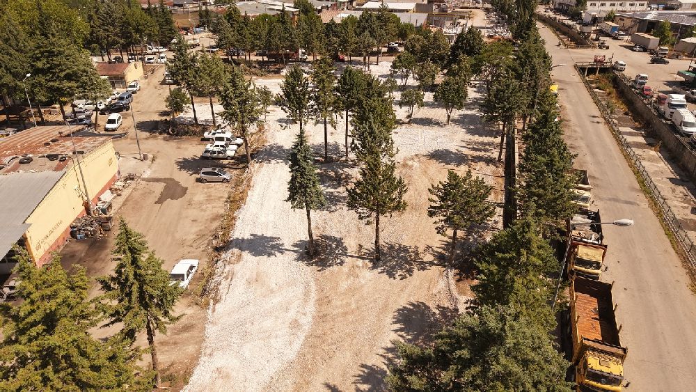 Bucak Belediyesi çalışmayı başlattı Bucak Sanayi Sitesi’ne yeni otopark geliyor