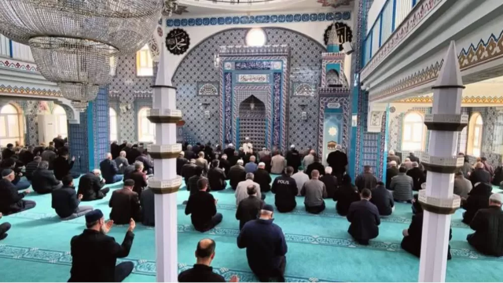 Bucak Hacı Ömer Ağa Camii’nde Şehitler İçin Anlamlı Program
