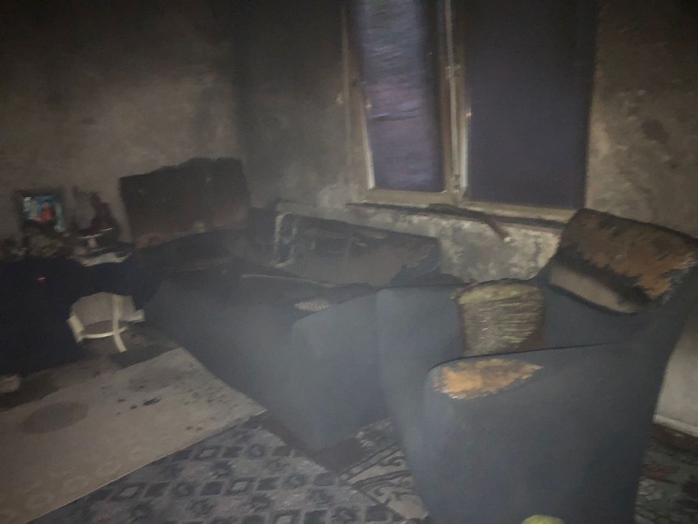 Bucak’ta akşam saatlerinde sirenler korkuttu! Ev kullanılamaz hale geldi