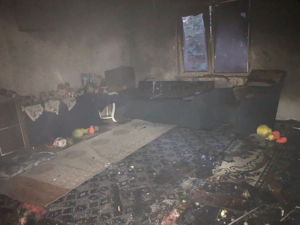 Bucak’ta akşam saatlerinde sirenler korkuttu! Ev kullanılamaz hale geldi