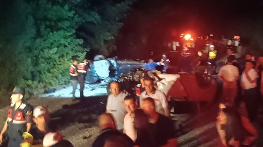 Çanakkale Yenice'de Facia kafa kafaya Çarpıştılar 6 ölü 
