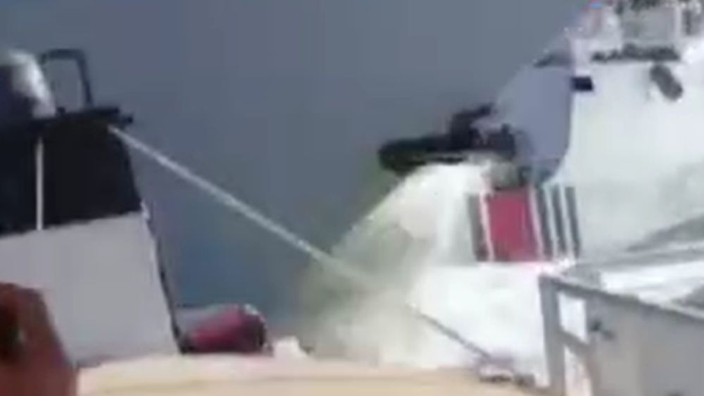 Çin Denizi'nde kaza! İki gemi bir birine çarpıştı