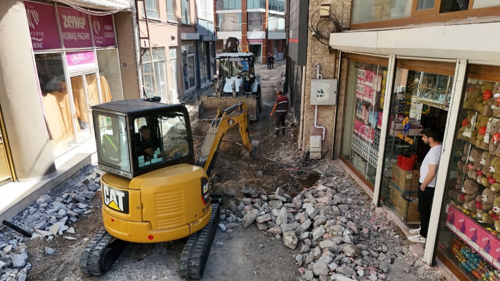 Çorum’un tarihi sokağı güzelleşiyor