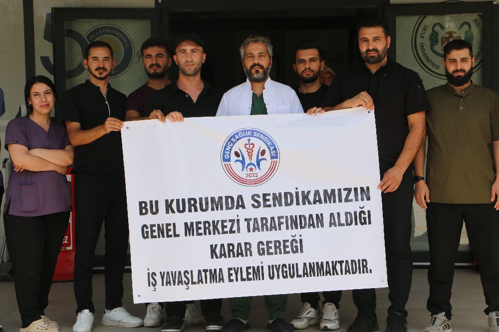 Dicle Üniversitesi Diş Hekimliği Fakültesi'nde iş bırakma eylemi