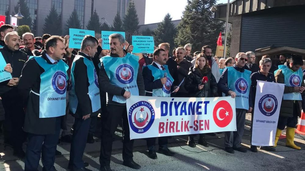 Diyanet Birlik-Sen’den “Sanat adı altında yapılan saygısızlığa” sert tepki