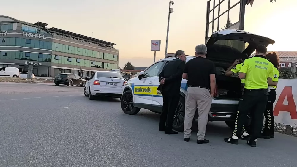  Düğün konvoyunda havaya ateş eden çakarlı aracın sürücüsüne  366 bin tl ceza