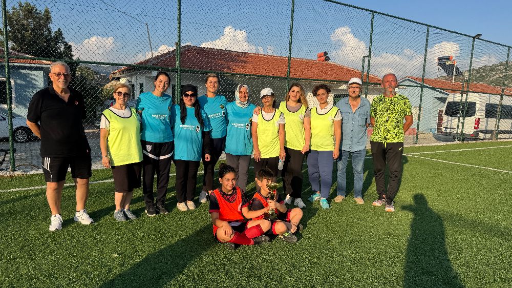 Dünyanın en iyi turizm köyü seçilen Ormana'da kadınlar futbolda buluştu