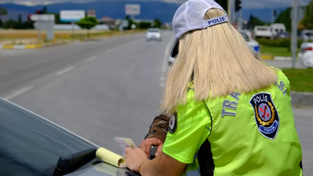 Düzce'de trafik denetimi! 187 araç trafikten men edildi