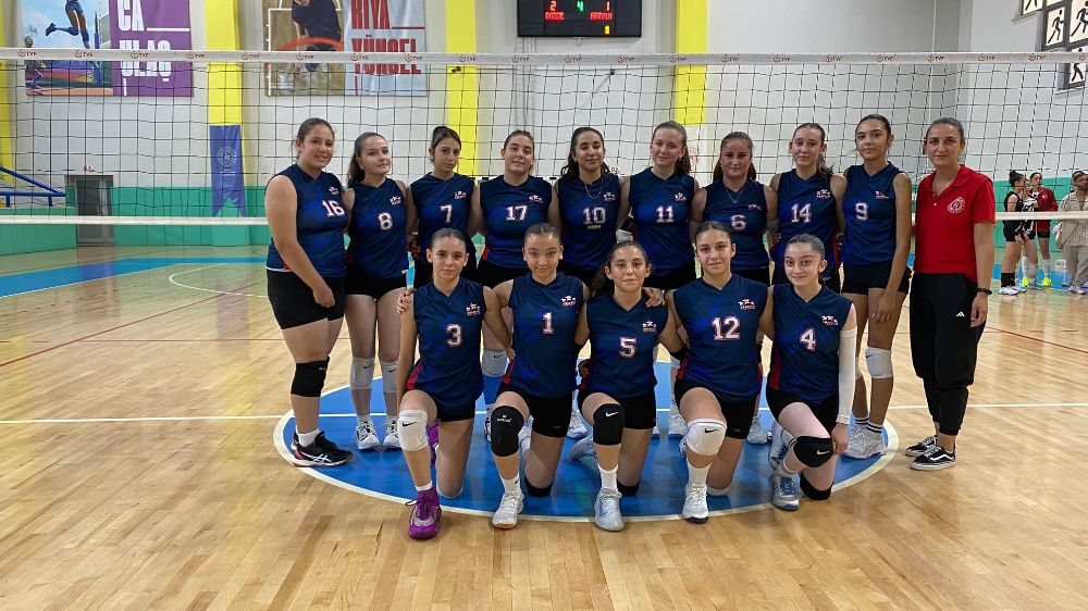 Düzce kız voleybol takımı Türkiye Finalleri'nde