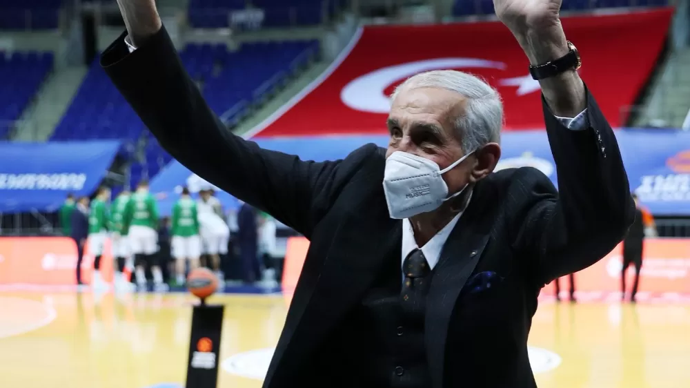 Eski milli basketbolcu Hüseyin Kozluca vefat etti