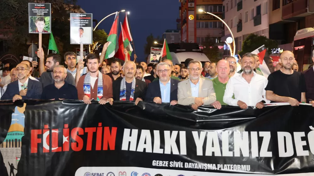 Gebze'de Gazze için yürüdüler