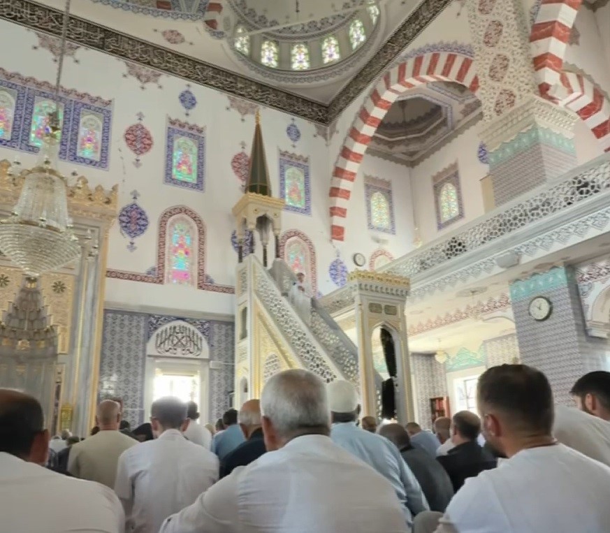 Genç hafızın Ayasofya hayali: İlk Cuma namazını Saray Camisi'nde kıldırdı