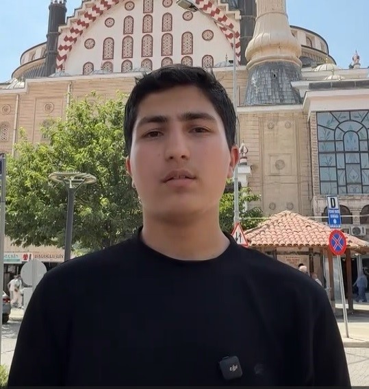 Genç hafızın Ayasofya hayali: İlk Cuma namazını Saray Camisi'nde kıldırdı