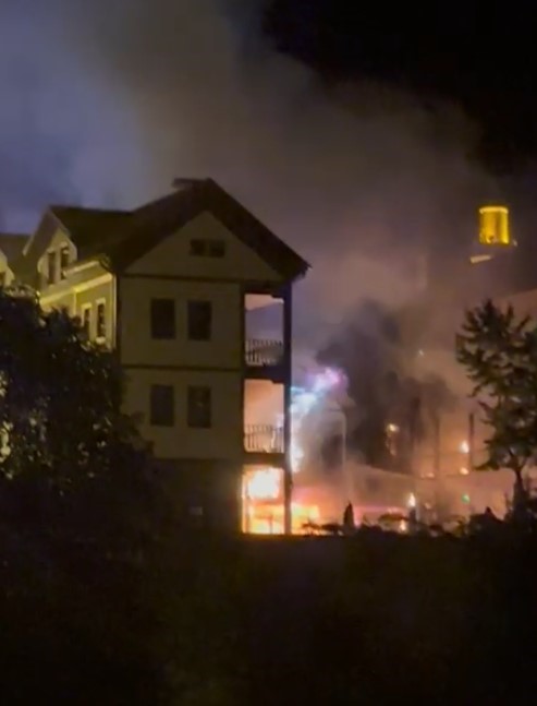 Gümüşhane’de uygulama otelde çıkan yangında 3 personel dumandan etkilendi yangın paniğe neden oldu