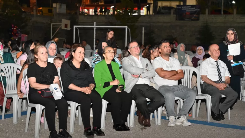 Isparta Belediyesi'nden mahallelere sinema sürprizi
