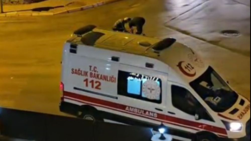 Isparta'da ambulans şoföründen yaşlı pazarcıya yürekleri ısıtan yardım