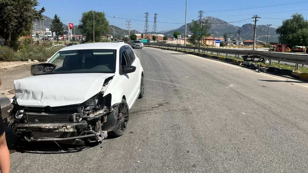 Isparta'da trafik kazası 3 kişi yaralandı