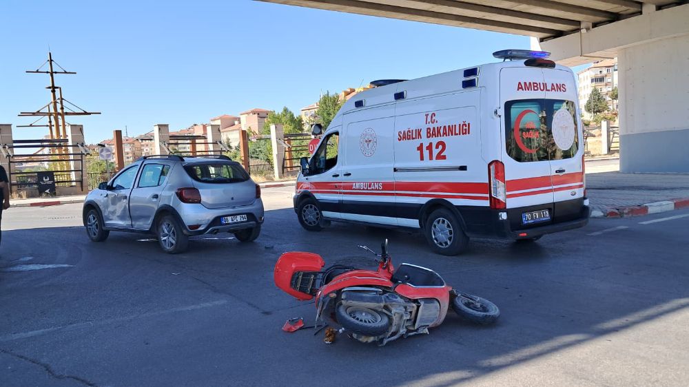 Karaman'da trafik kazası! Sürücü yaralandı