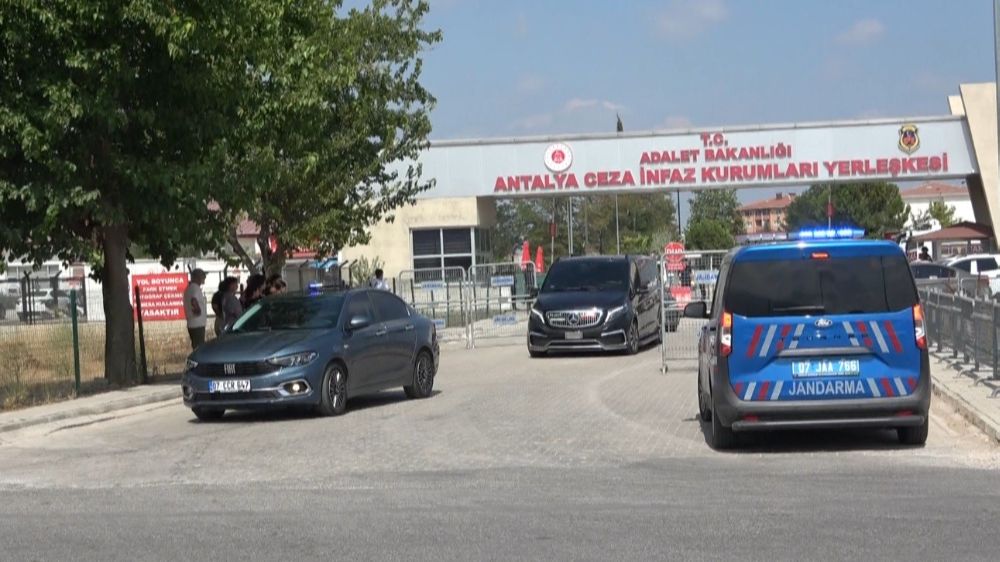 Kemal Kılıçdaroğlu, Muhittin Böcek’i ziyaret etti