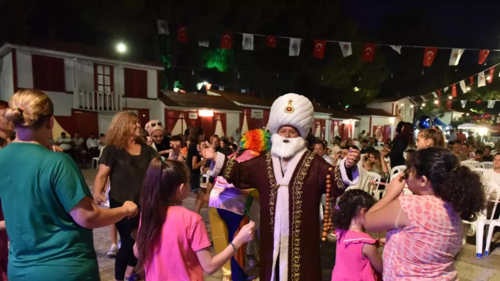 Kepez’de Konya rüzgarı esti Kültür Festivali’nde konyalılar gecesi