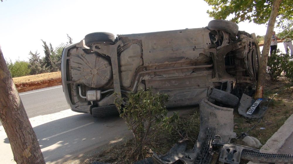 Kilis'te trafik kazası! 2 kişi yaralandı