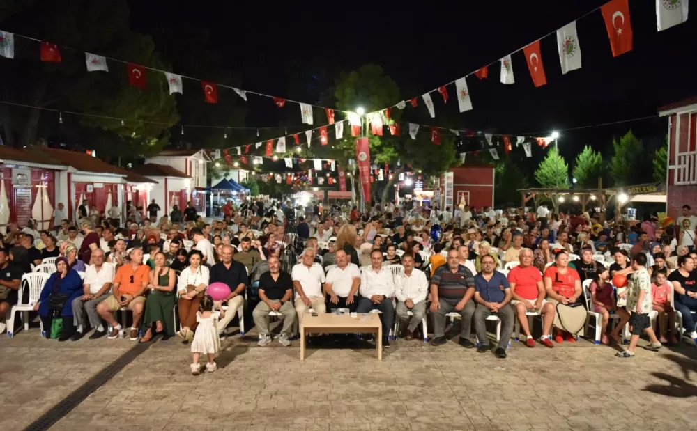 Kepez’de Konya rüzgarı esti Kültür Festivali’nde konyalılar gecesi