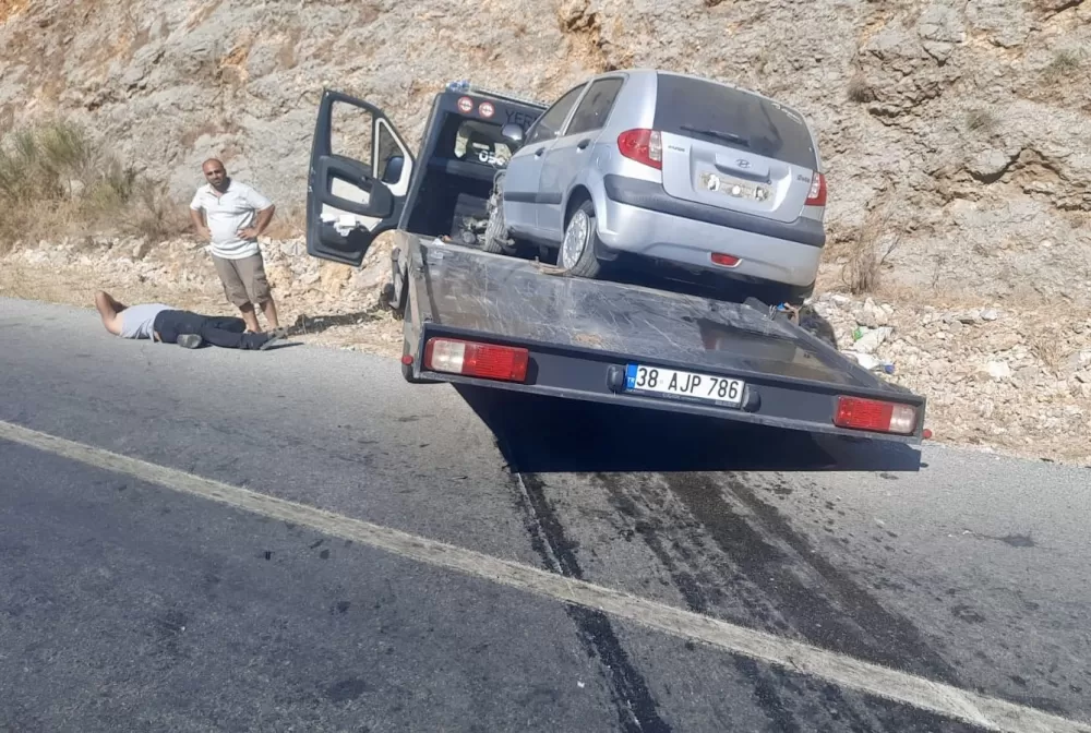 Antalya Akseki-Manavgat karayolunda kafa kafaya çarpıştılar 5 yaralı