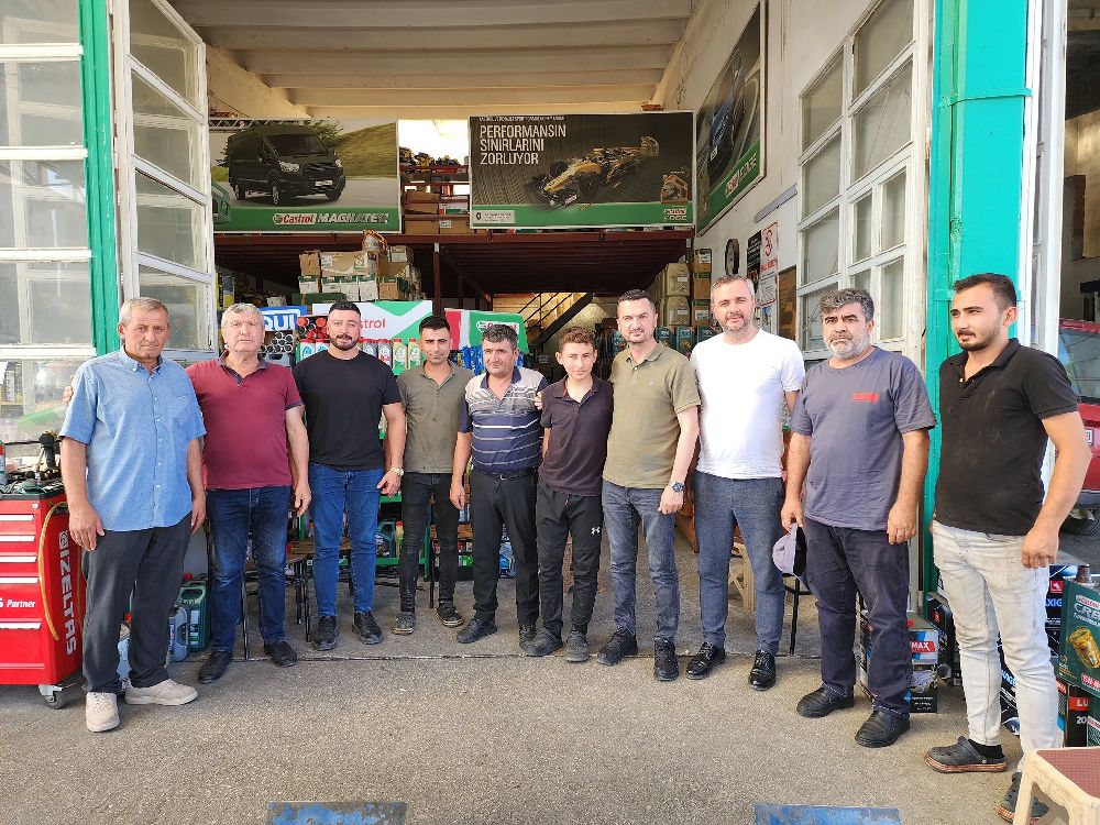 Milletvekili Mustafa Oğuz'dan Bucak'ta esnafa gönül ziyareti