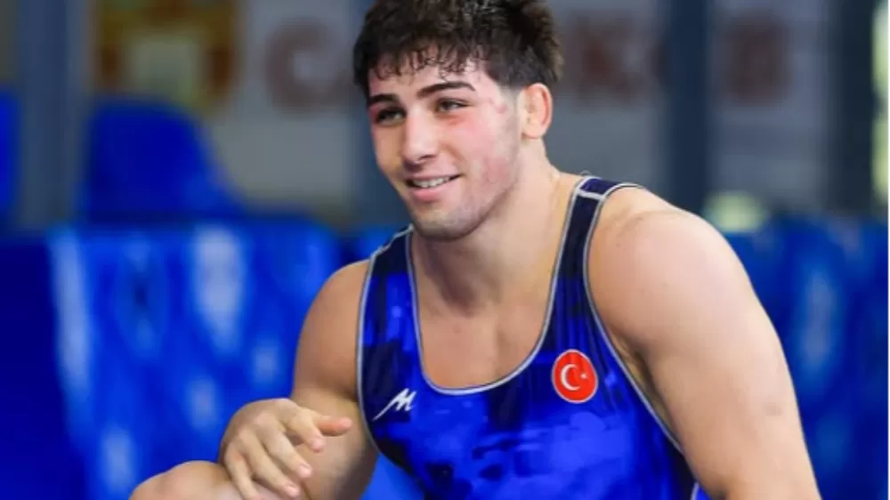 Milli Güreşçi Ahmet Yağan Dünya Üçüncüsü 