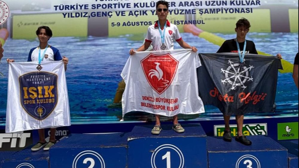 Milli Yüzücü Mehmet Sarhanlı Türkiye Şampiyonu oldu