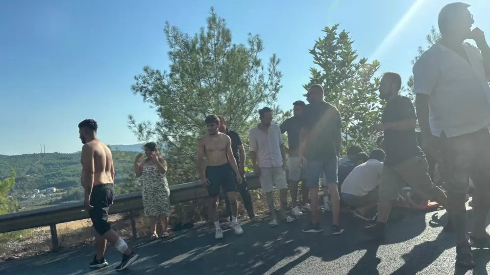 Muğla-Antalya Karayolu'nda Motor kazası 1'i ağır 2 yaralı