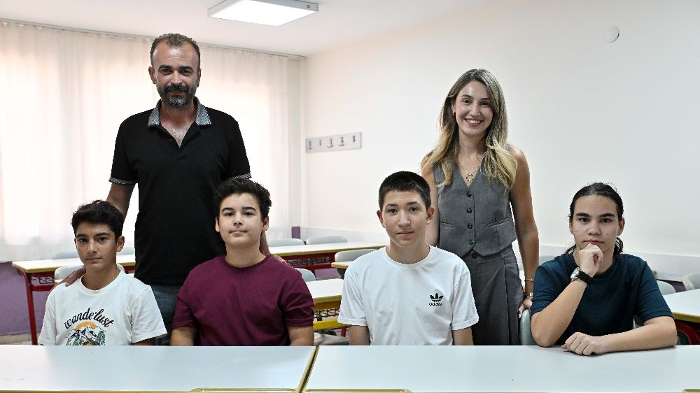 Muratpaşa Belediyesi’nin destek eğitim kurs merkezinde LGS başarısı