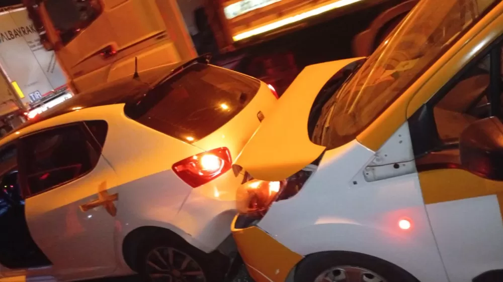 Osmaniye'de zincirleme trafik kazası! 2 kişi yaralandı