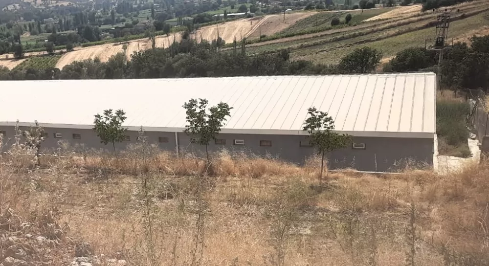 Başkan hibe parke taşlarını parayla sattı iddiası