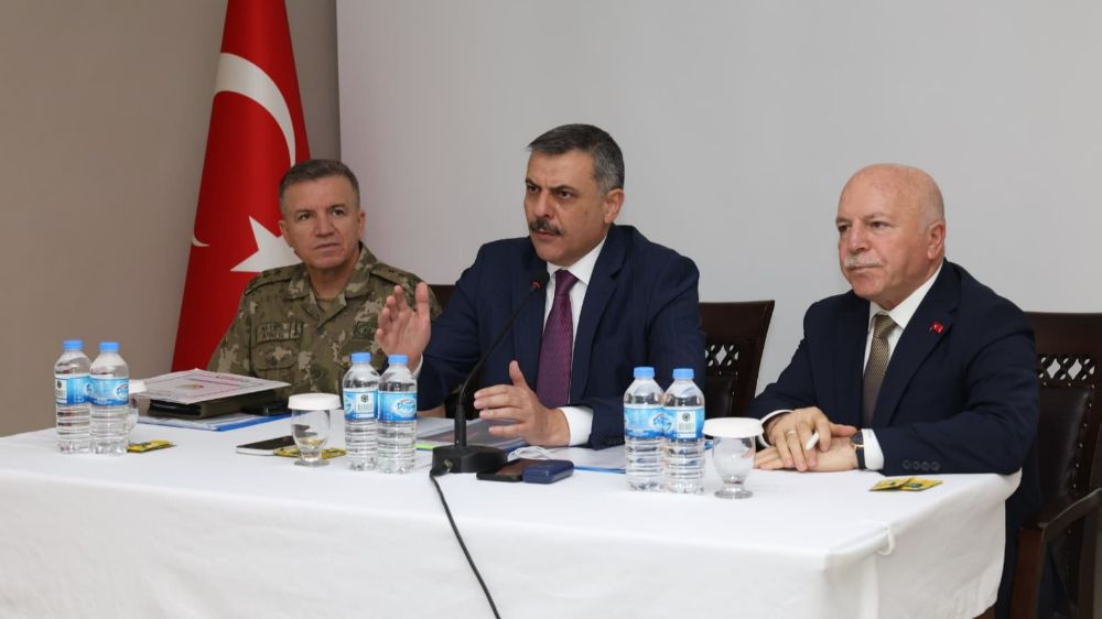 Sokak hayvanlarına yönelik tedbirler masaya yatırıldı
