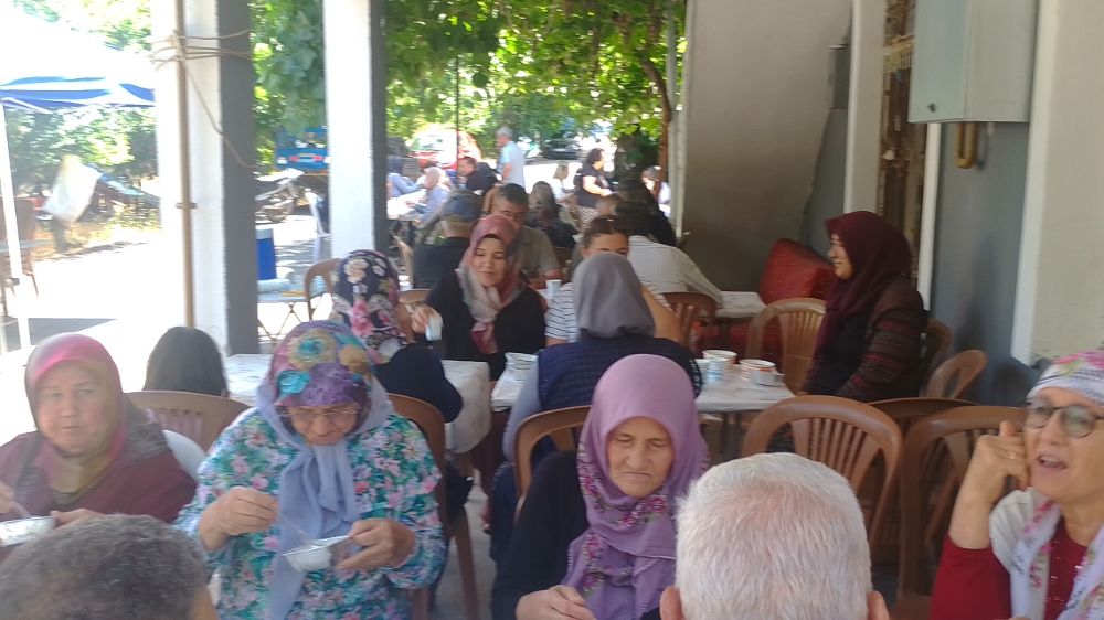 Tefenni Yenice Mahallesi’nde Aşure Geleneği Sürdürüldü