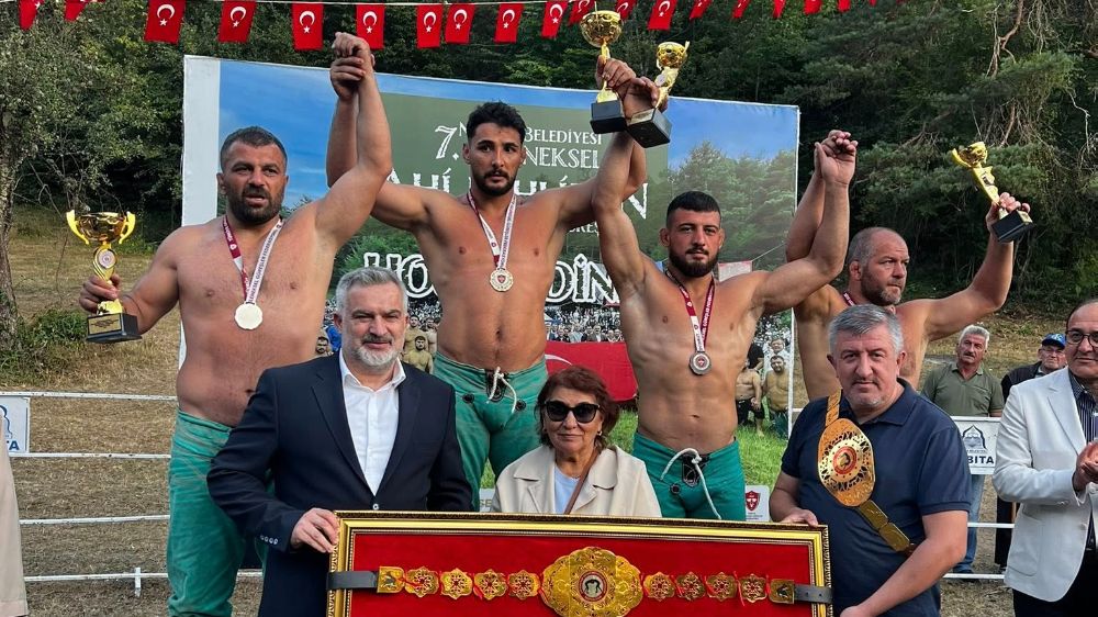 Tokat Niksar  7. Ahi Pehlivan Büyük Karakucak Güreşleri'nin Başpehlivanı Kim Oldu