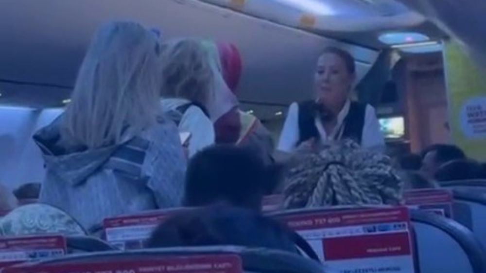 Uçak durmadan ayağı kalkan yolculara ‘kural dışı yolcu prosedürü' uygulandı